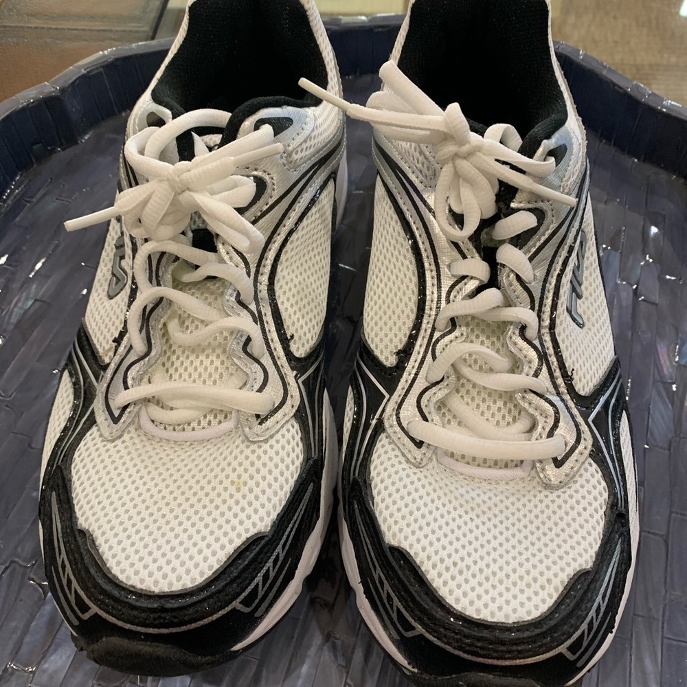 Mens Tennis Shoes